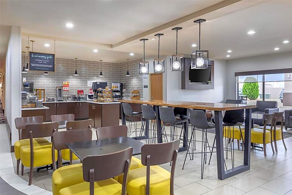 Best Western Plus Denton Inn & Suites