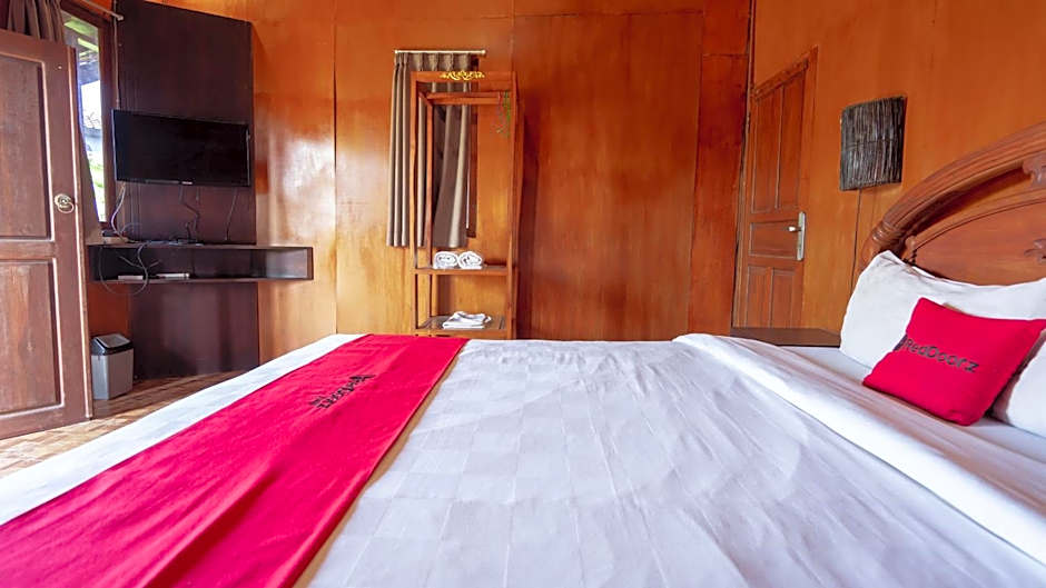 RedDoorz at Villa Krisna Balangan Beach