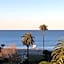 Moonlight Beach Motel