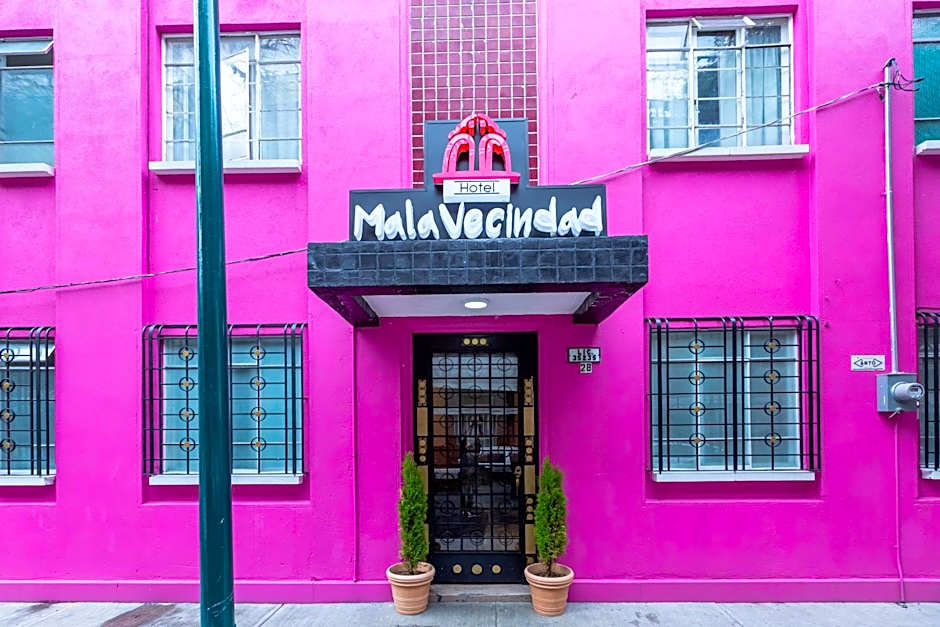 Mala Vecindad Beer Hotel