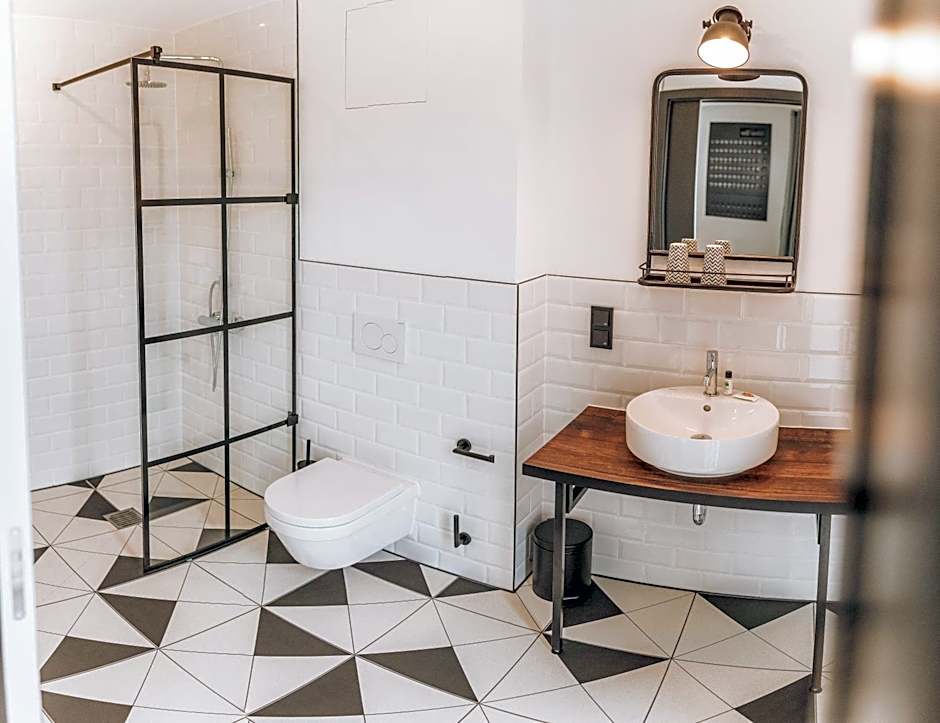 Weekly Boardinghouse