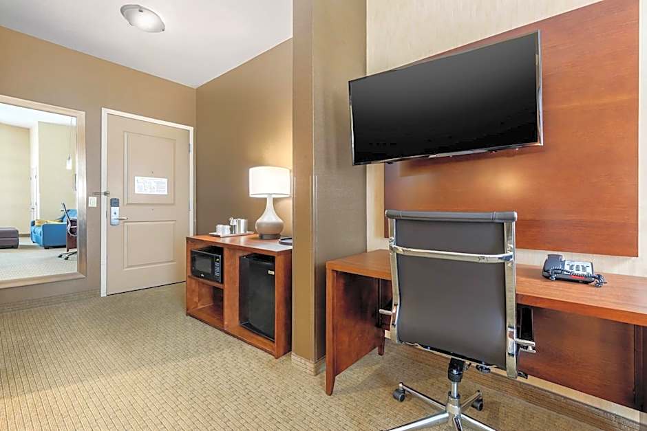 Comfort Suites Near Industry Hills Expo Center