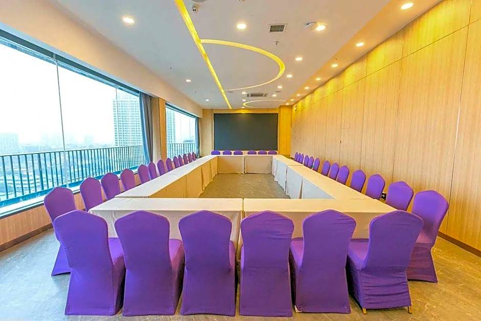 Lavande Hotels Changzhi City God Temple