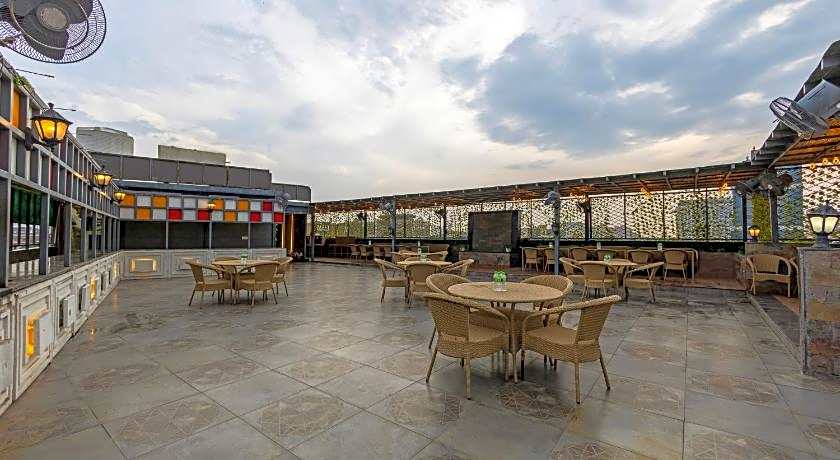 Hotel Haris MG Road