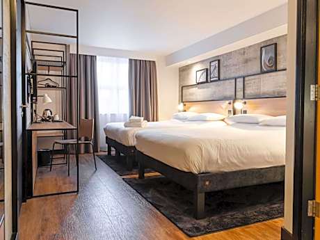 Standard Room with 2 single beds