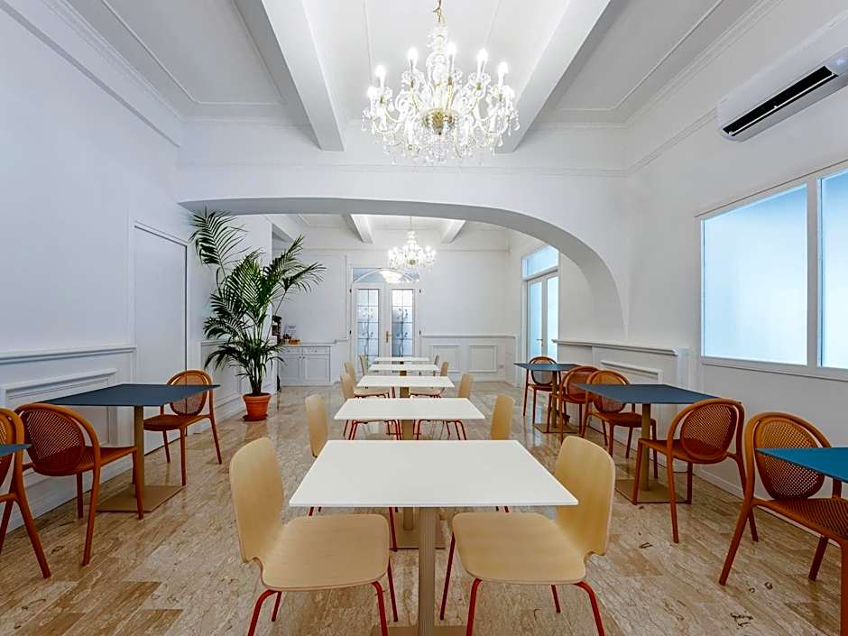 B&B HOTEL Pesaro Des Bains