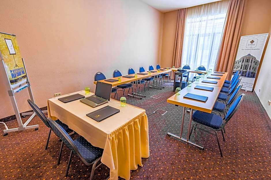 Hotel Lomsia