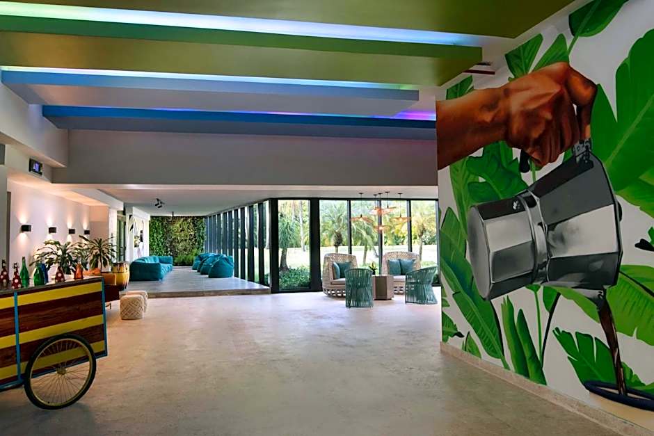 Renaissance by Marriott Santo Domingo Jaragua Hotel & Casino