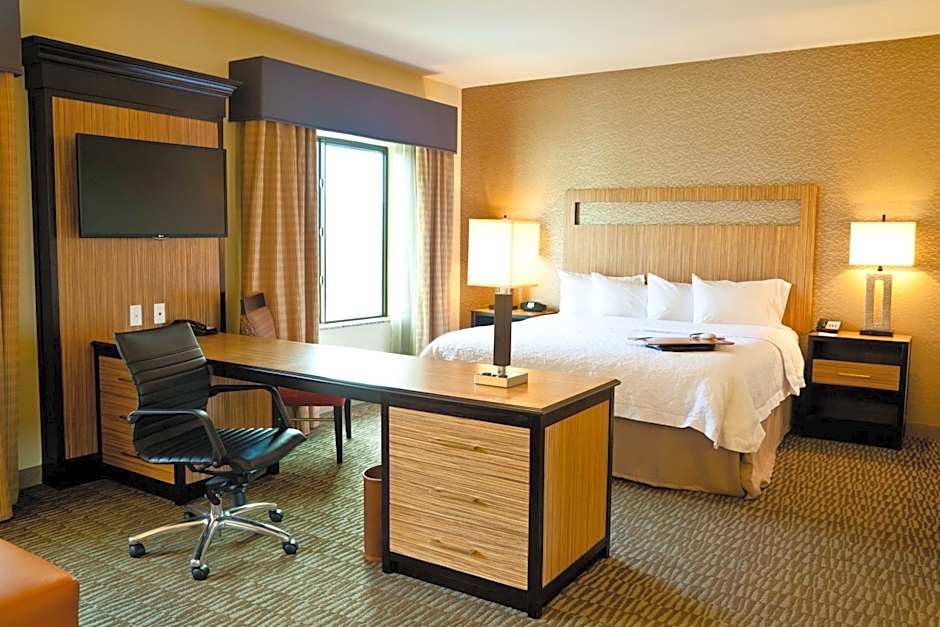 Hampton Inn By Hilton And Suites Salinas