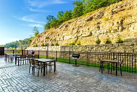 MainStay Suites Winfield-Teays Valley