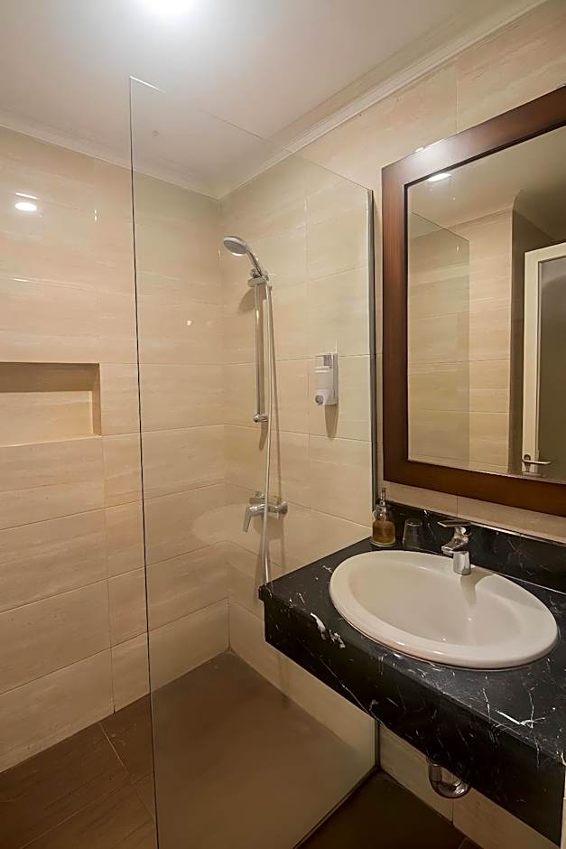 Front One Boutique Baluran Malang