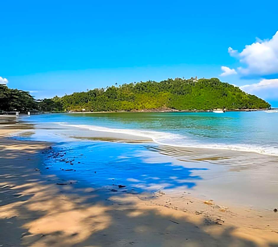 Flat perto de 3 praias com vaga e cozinha completa