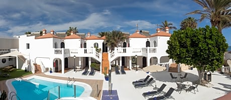Apartamentos y Villas Galera Beach