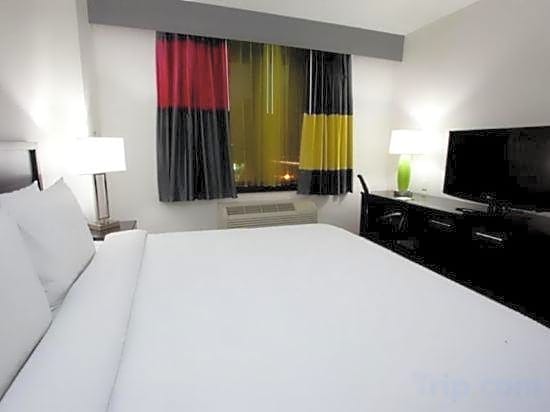 Fairfield Inn & Suites by Marriott New York Queens/Queensboro Bridge