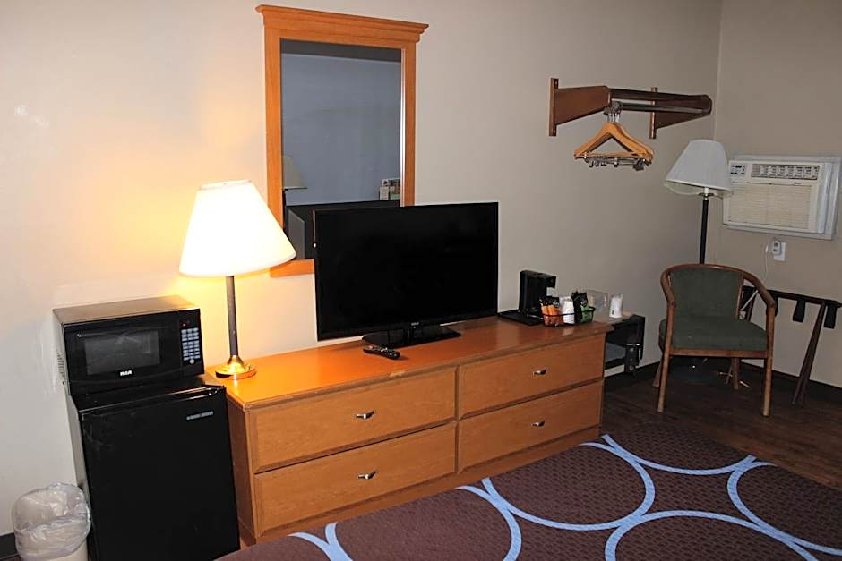 Super 8 by Wyndham East Stroudsburg/Poconos 