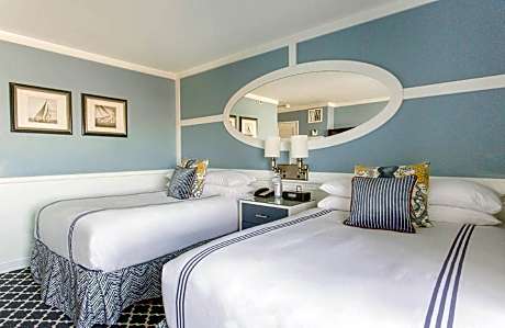 Ocean Side Guestroom, 2 Double Beds