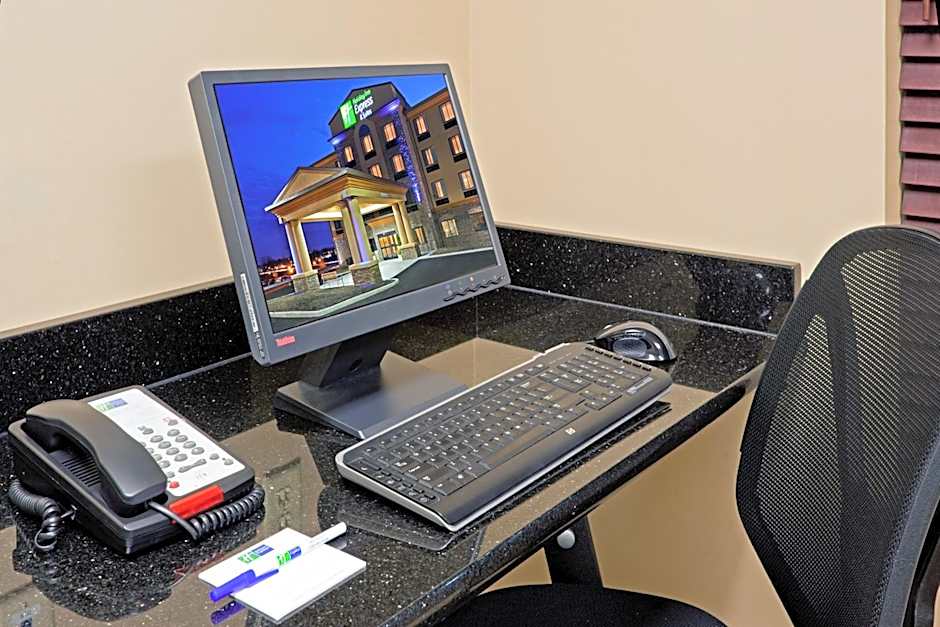 Holiday Inn Express & Suites Syracuse North - Airport Area by IHG