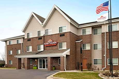 Hawthorn Extended Stay by Wyndham Milwaukee Airport