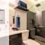 P202 Walk to Zocalo 3Bdrm 2bath Rooftop AC