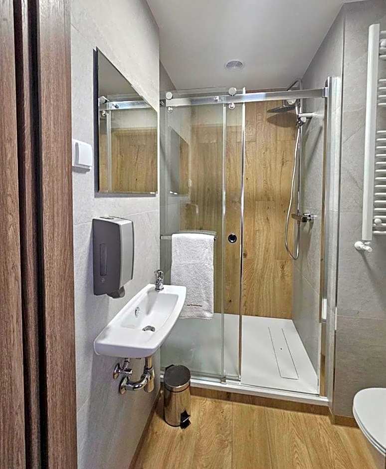 Restauracja i Noclegi Pod Kasztanami