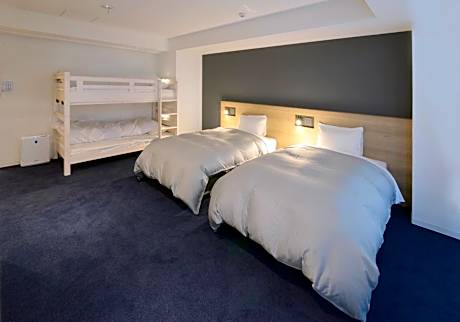 Family Room with Bathroom - Non-Smoking