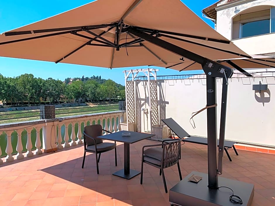 Hotel Lungarno Vespucci 50