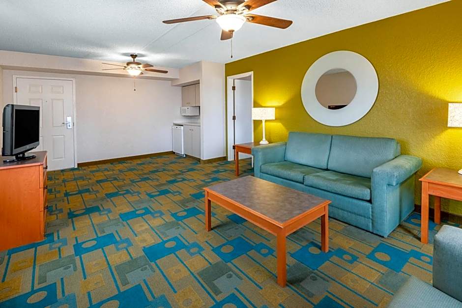 Travelodge by Wyndham Amarillo West Medical Center