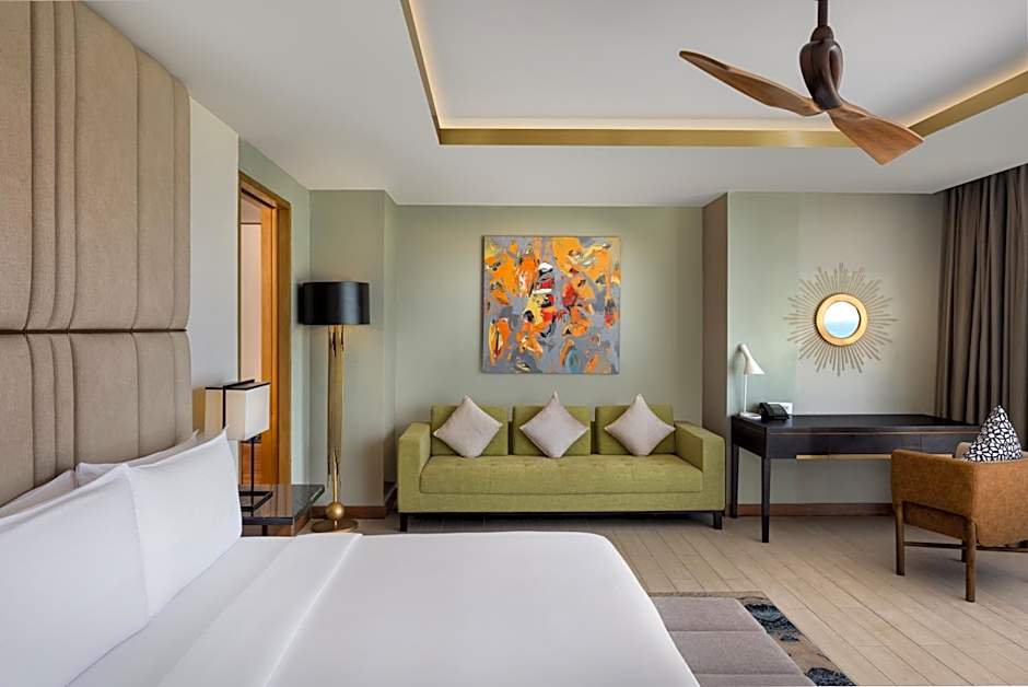 Photo 1 of 9 of Presidential Suite, Sea View