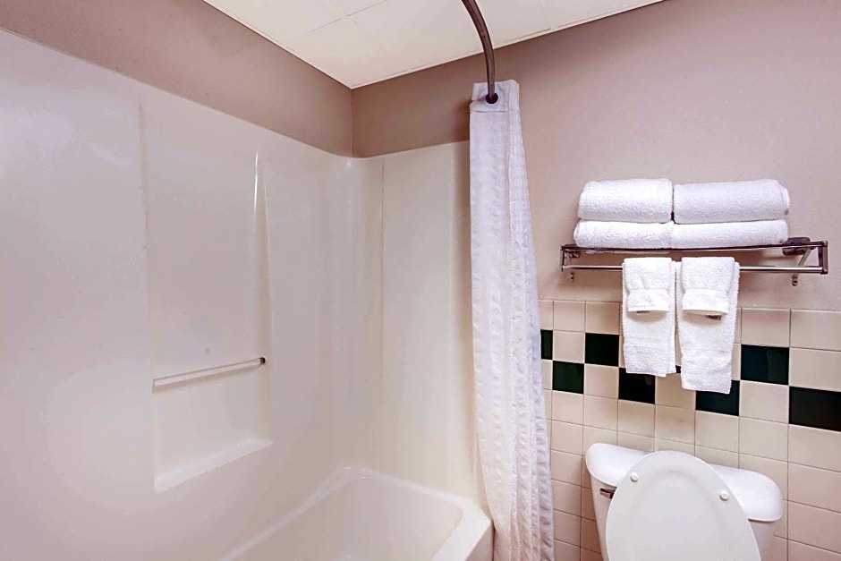 AmericInn by Wyndham Stillwater