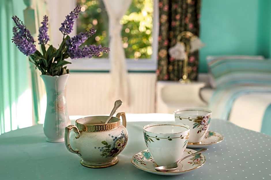 Dawson Place, Juliette's Bed and Breakfast