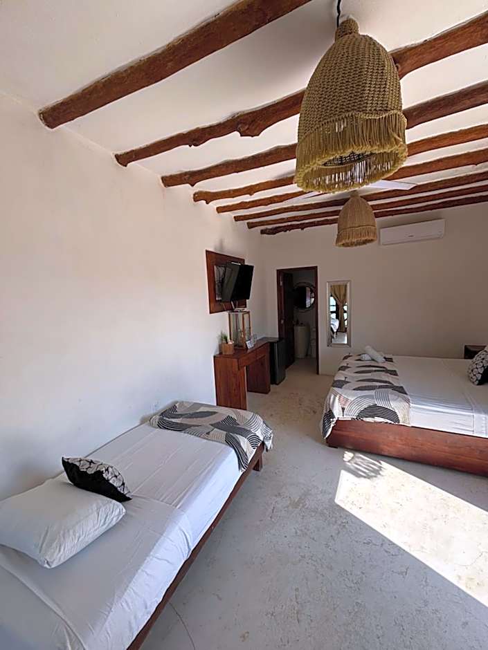 HOTEL MITTOZ HOLBOX