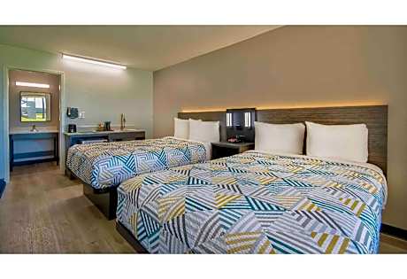 2 Full Beds | Non-Smoking, Kitchen
