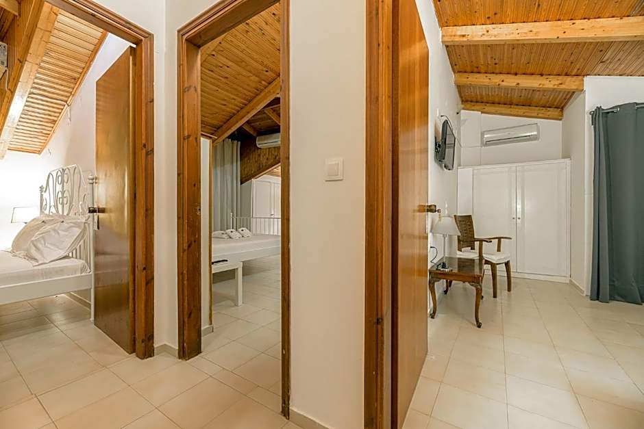 Denise Studios and Apartments