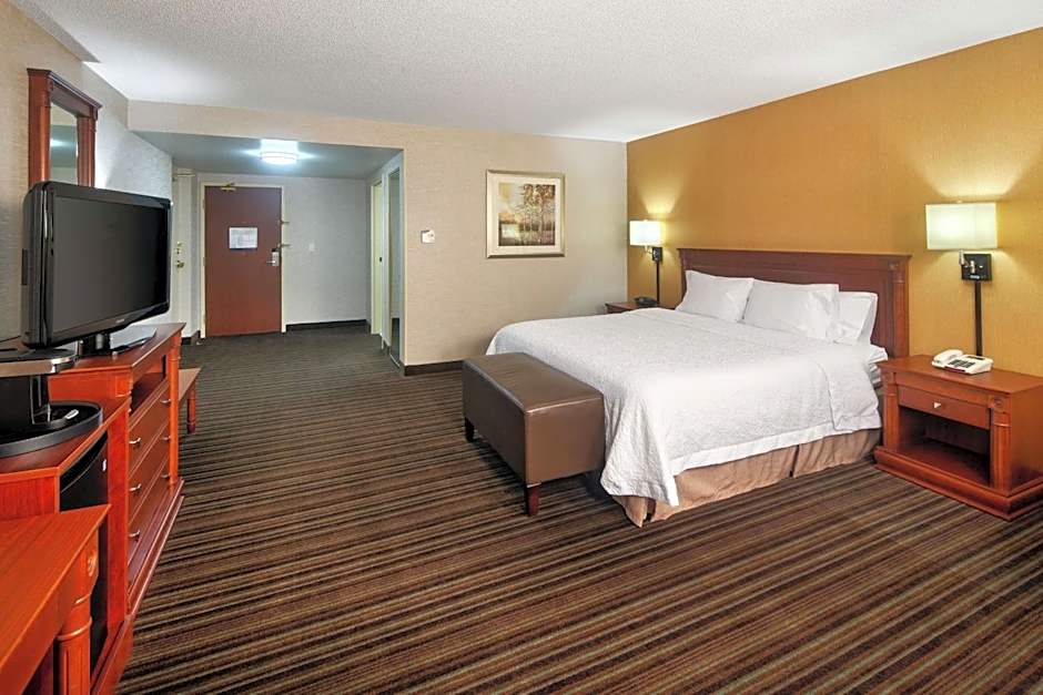 Hampton Inn By Hilton & Suites Toronto Airport Ontario, Cn