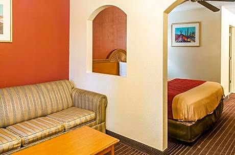 King Room - Accessible/Non-Smoking