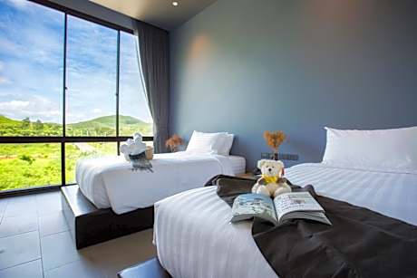 Superior Triple Room