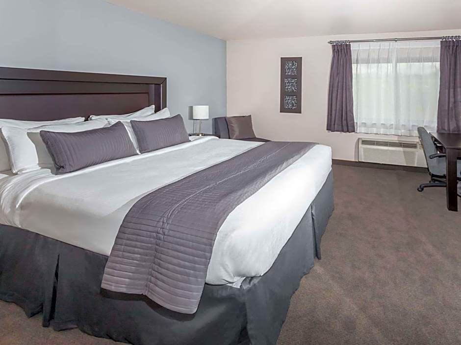 Baymont by Wyndham Glenview