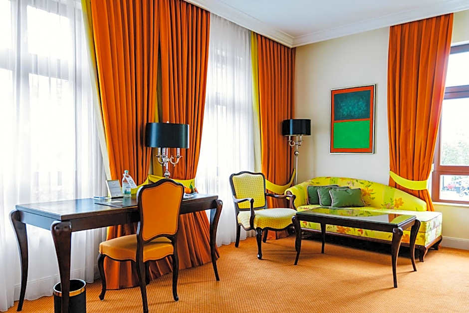 Relais & Chateaux Bulow Palais