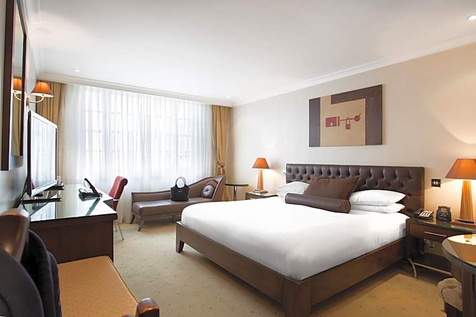 Courthouse Hotel London