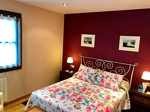 Hotel Rural El Texeu