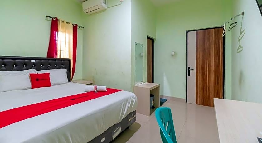 RedDoorz near Taman Wisata Alam Punti Kayu Palembang 2