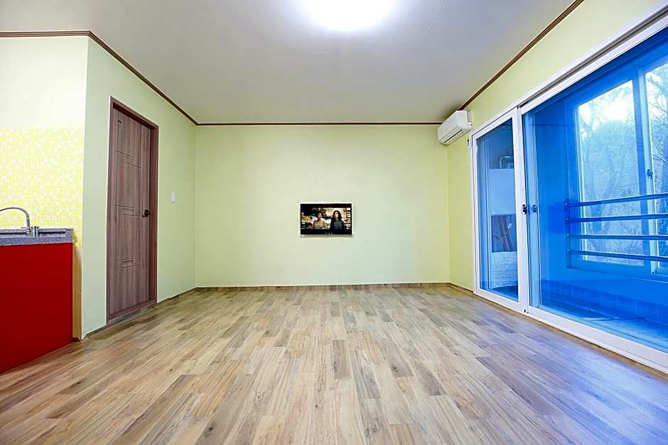 Hwacheon Gwangbawi Rock Pension