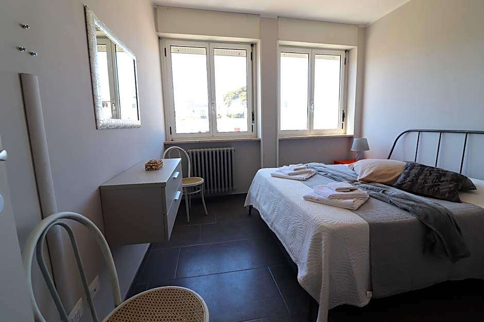 Modern Holiday Apartment With Wi-fi, Air Conditioning And Balcony; Pets Allowed