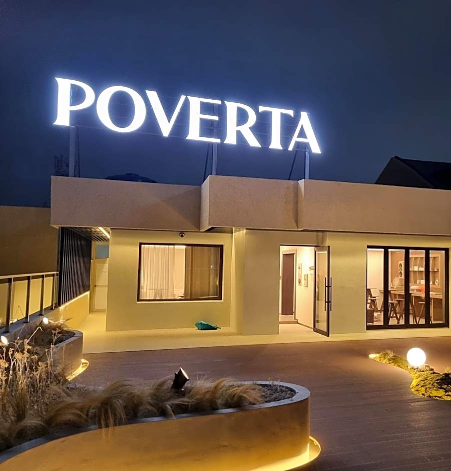 Gyeongju Poverta Hotel