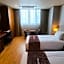 Hyunjin Tourist Hotel