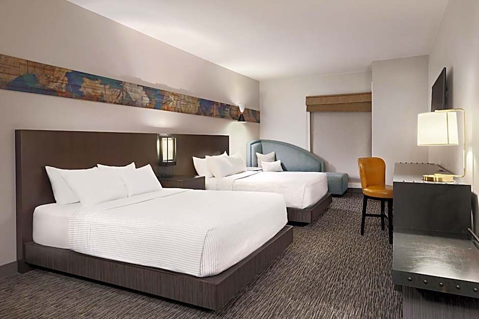 THE SOUTHLAKE HOTEL