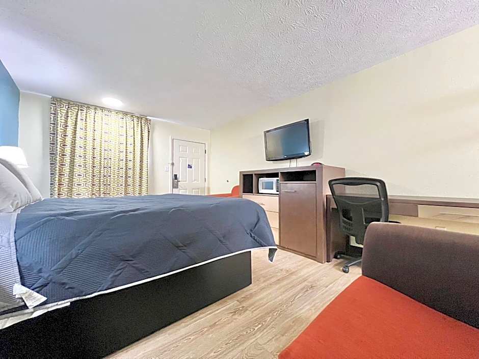 Hometown INN