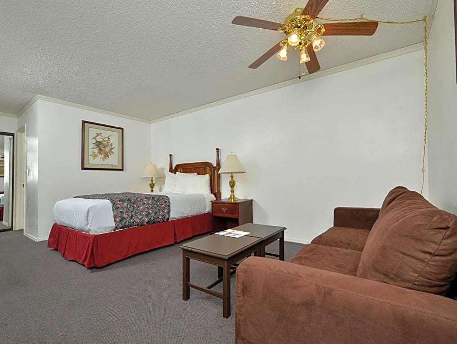 Americas Best Value Inn and Suites Lancaster