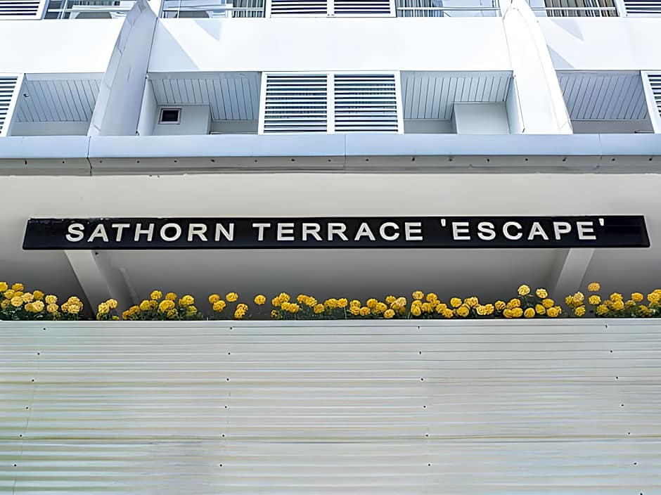 Somewhere to Escape - Hometel