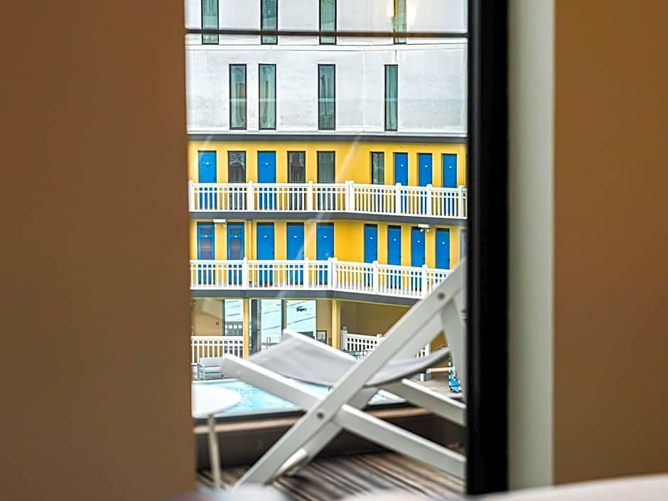 Molitor Paris - MGallery by Sofitel